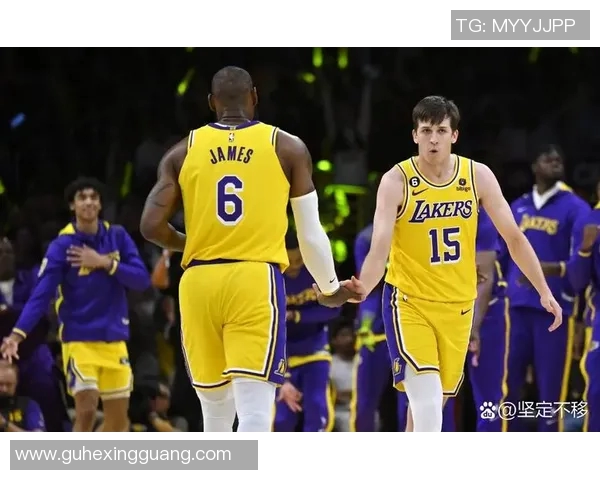 本赛季此前湖人关键时刻13胜0负，今日不敌雄鹿不败金身被打破